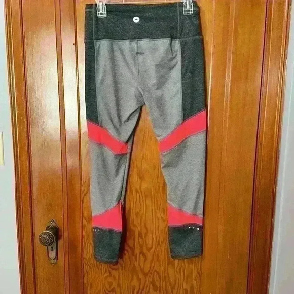 Avia leggings Sz medium - Picture 4 of 4